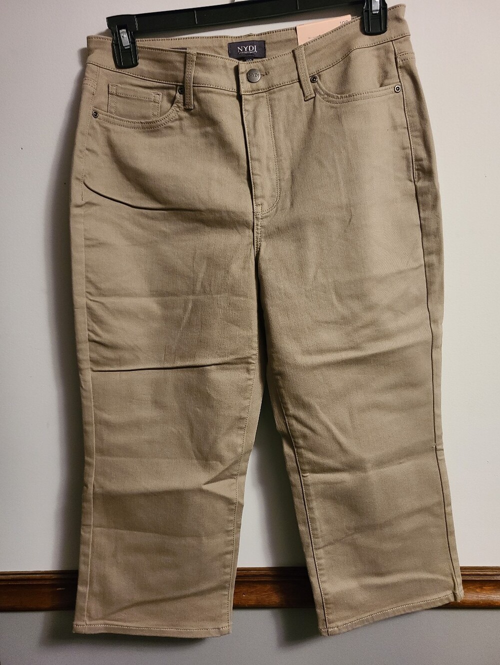 NYDJ Joni Relaxed Capri in Saddlewood (10P)